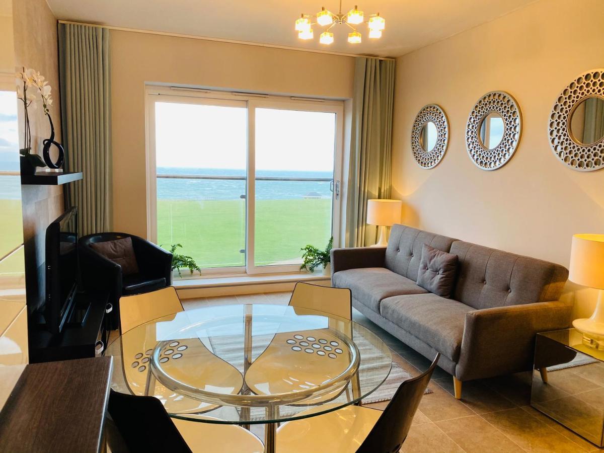 Stunning Sea Views, Luxury Apartment Beaches & Restaurants Are A Short Walk Away New Quay Esterno foto