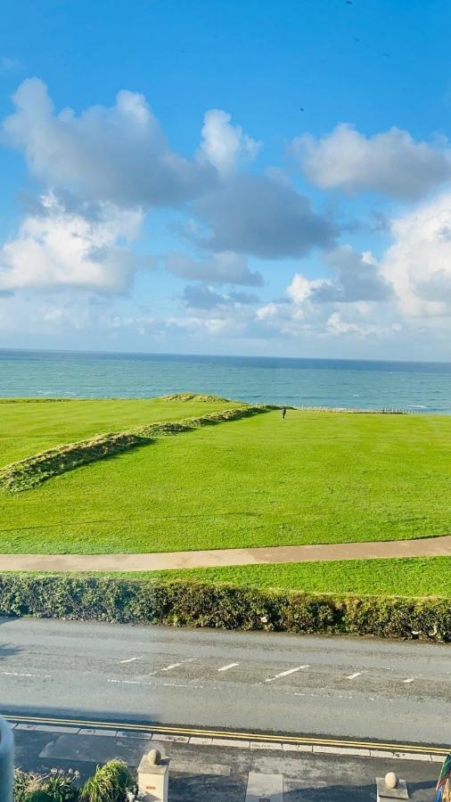 Stunning Sea Views, Luxury Apartment Beaches & Restaurants Are A Short Walk Away New Quay Esterno foto