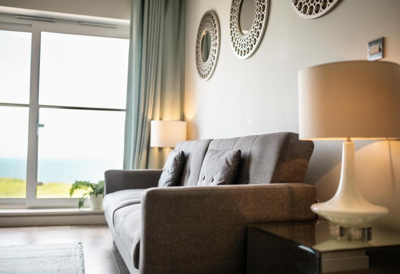 Stunning Sea Views, Luxury Apartment Beaches & Restaurants Are A Short Walk Away New Quay Esterno foto