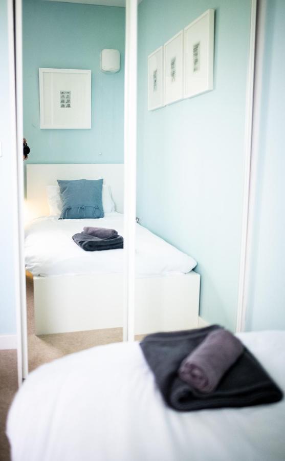Stunning Sea Views, Luxury Apartment Beaches & Restaurants Are A Short Walk Away New Quay Esterno foto